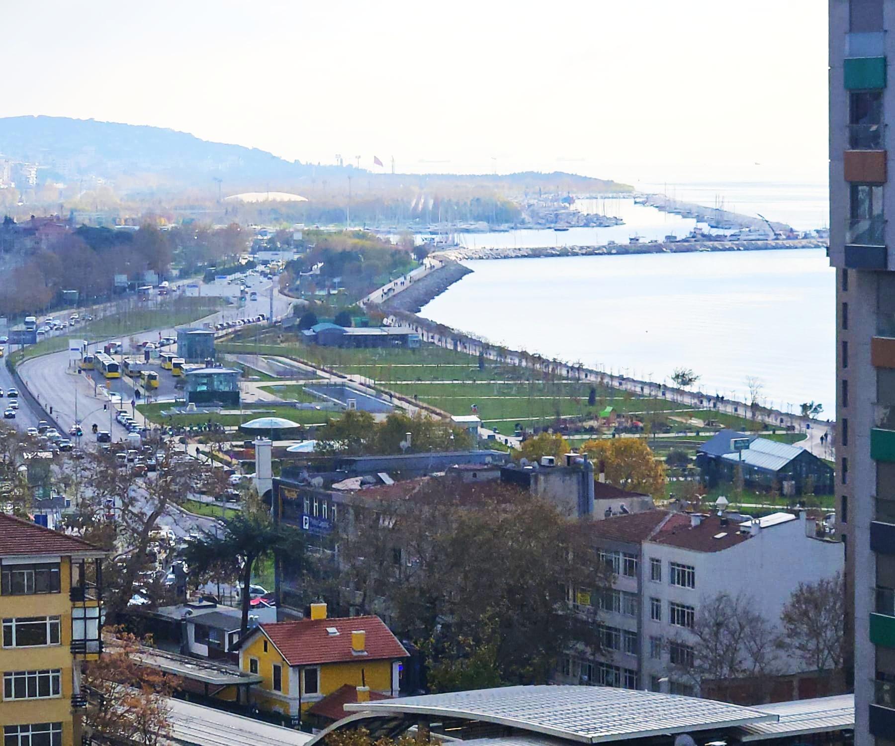 BOSTANCI SAHİLE YAKIN KAPANMAZ DENİZ VE ADALAR MANZARA DBLKS 4+2